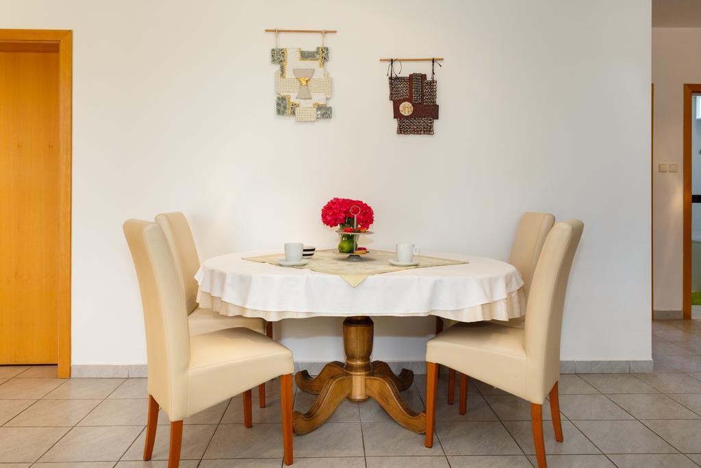 Apartman Snjezana มาลินสกา ภายนอก รูปภาพ