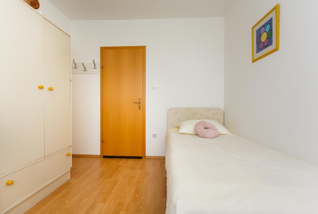 Apartman Snjezana มาลินสกา ภายนอก รูปภาพ