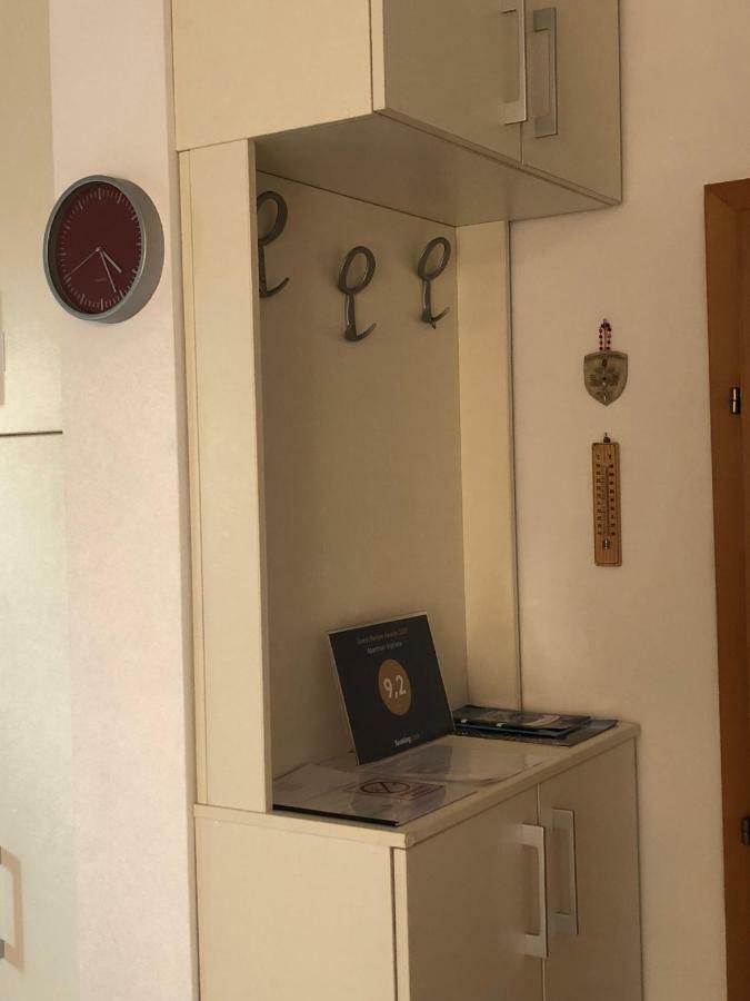 Apartman Snjezana มาลินสกา ภายนอก รูปภาพ